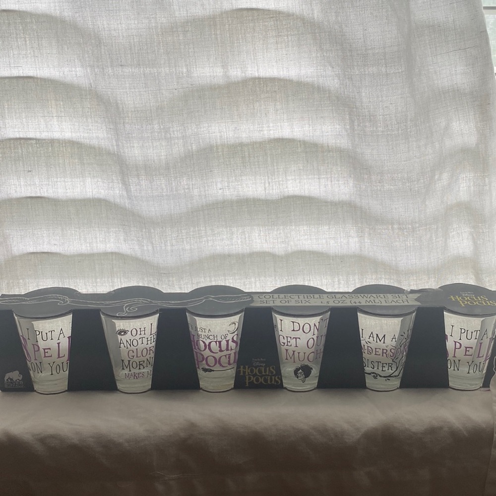 New Hocus Pocus Shot Glass Set